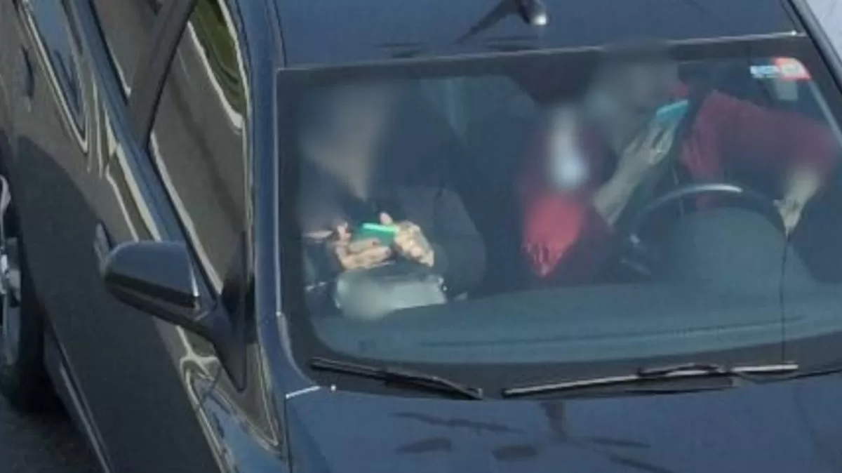 Para flagrar uso de celular ao volante, PRF usa drones com zoom de 56x na BR-101, em SC, durante Natal e Ano Novo