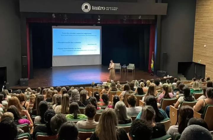 Secretaria Municipal de Educação de Timbó promove formações pedagógicas para dar início ao ano letivo