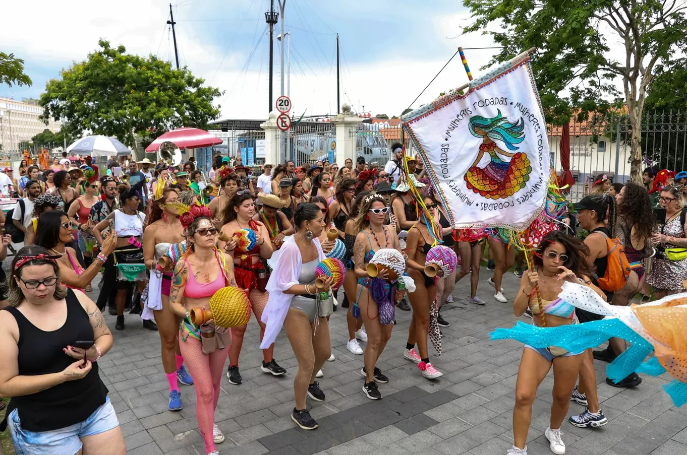 Carnaval 2026 deve injetar mais de R$ 5,7 bi no Rio; veja as previsões de cada setor