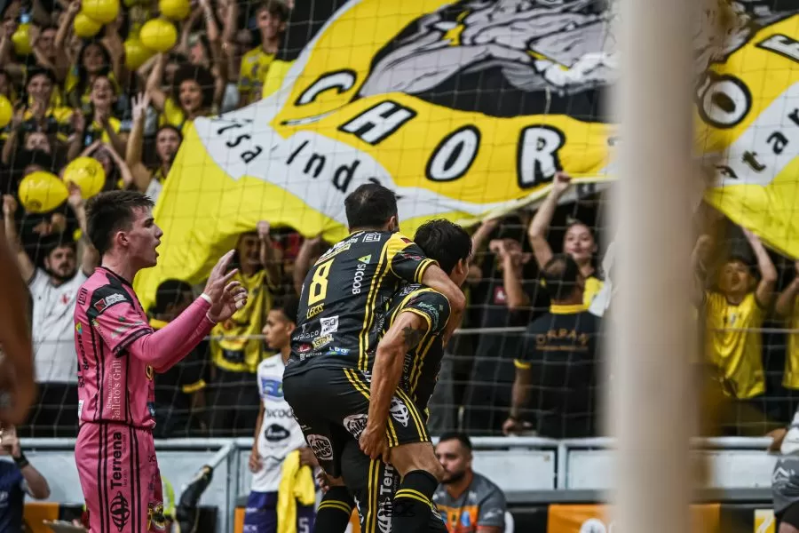 Após jogos intensos, Torneio de Verão de Futsal de Indaial define campeão na grande final neste sábado (31)