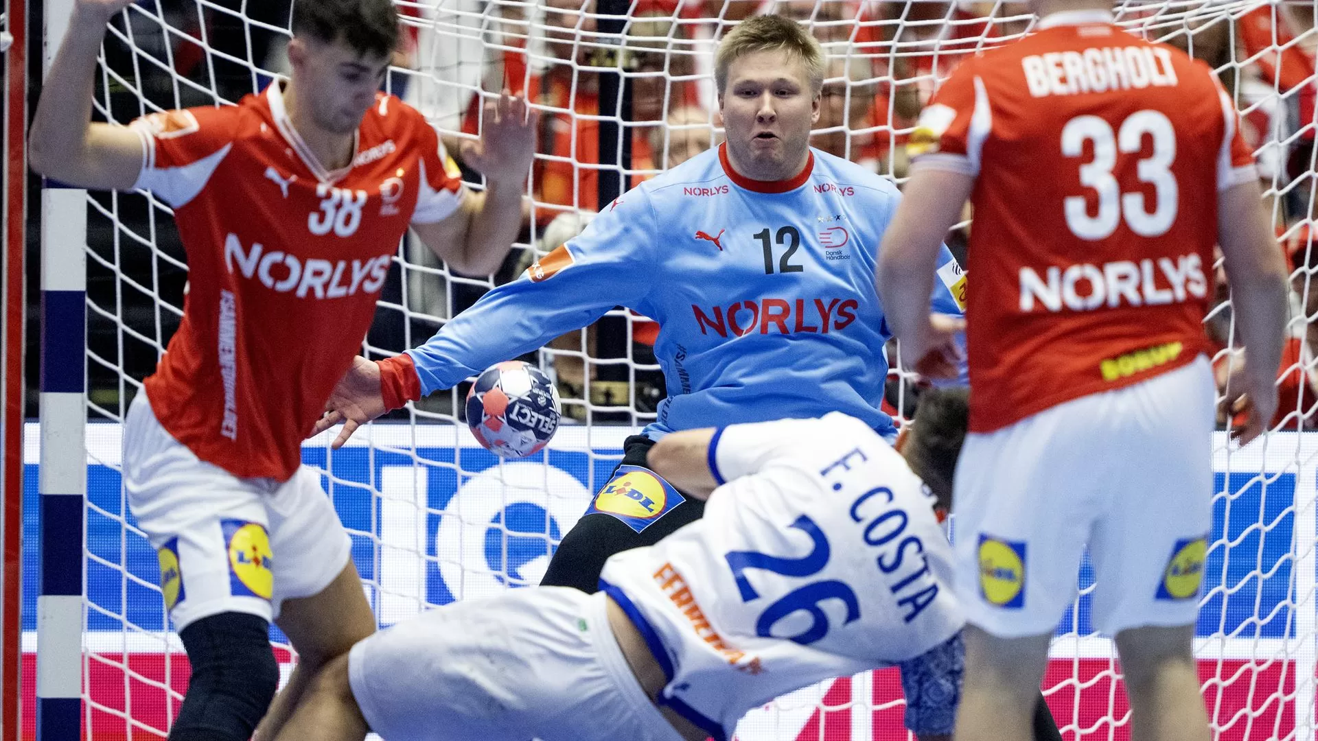 História no andebol. Portugal derrota Dinamarca pela primeira vez e avança no Europeu