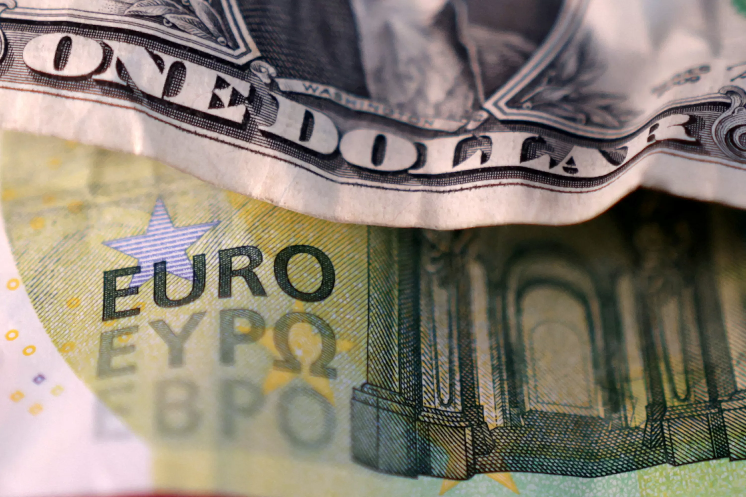 Dólar fraco é política desenhada desde a campanha eleitoral nos EUA. Dará certo?