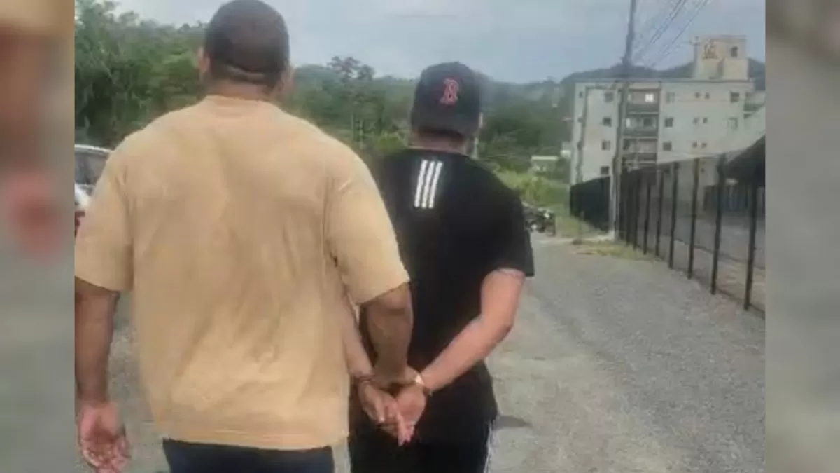 Em Blumenau, homem é preso suspeito de estuprar a própria filha de 13 anos