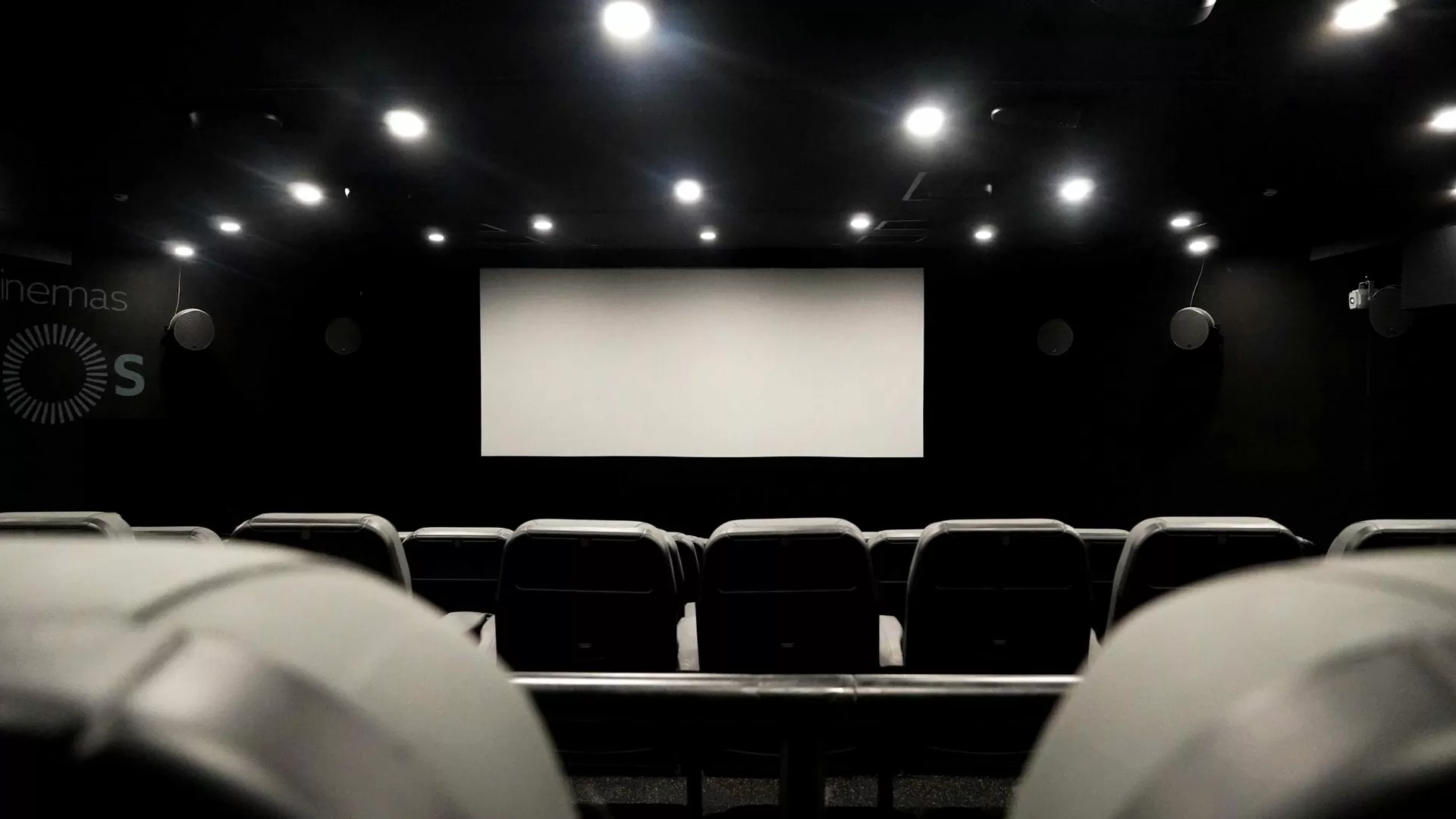 Exibidora NOS Cinemas substitui Cineplace na exploração de salas em Portimão