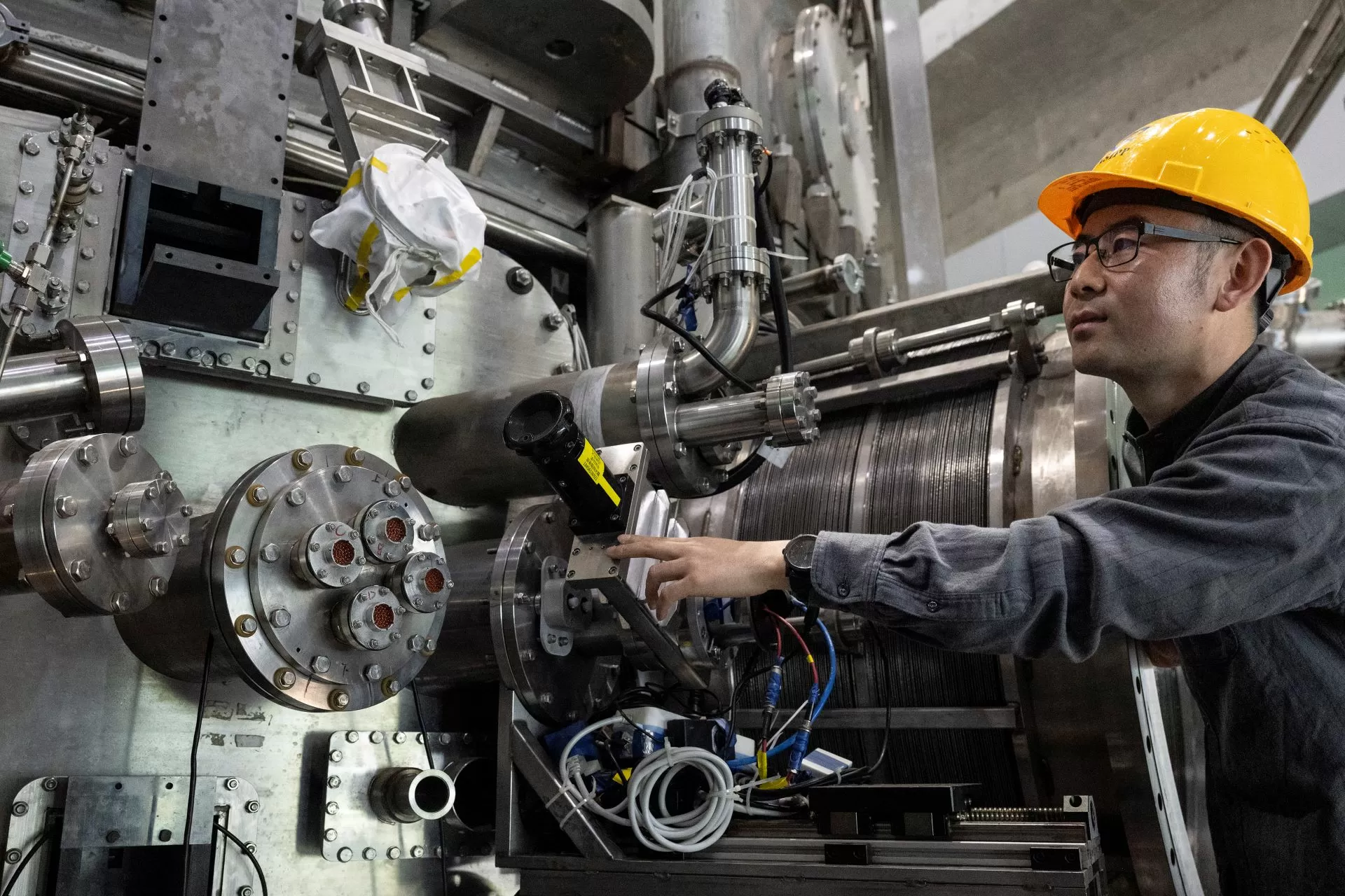 China: atividade industrial cai para 49,3 em janeiro ante os 50,1 de dezembro