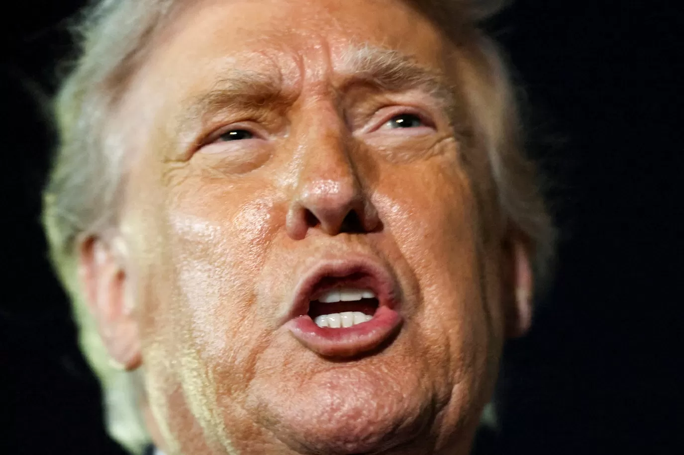 Trump comemora “ótimos” números do emprego após dados do payroll
