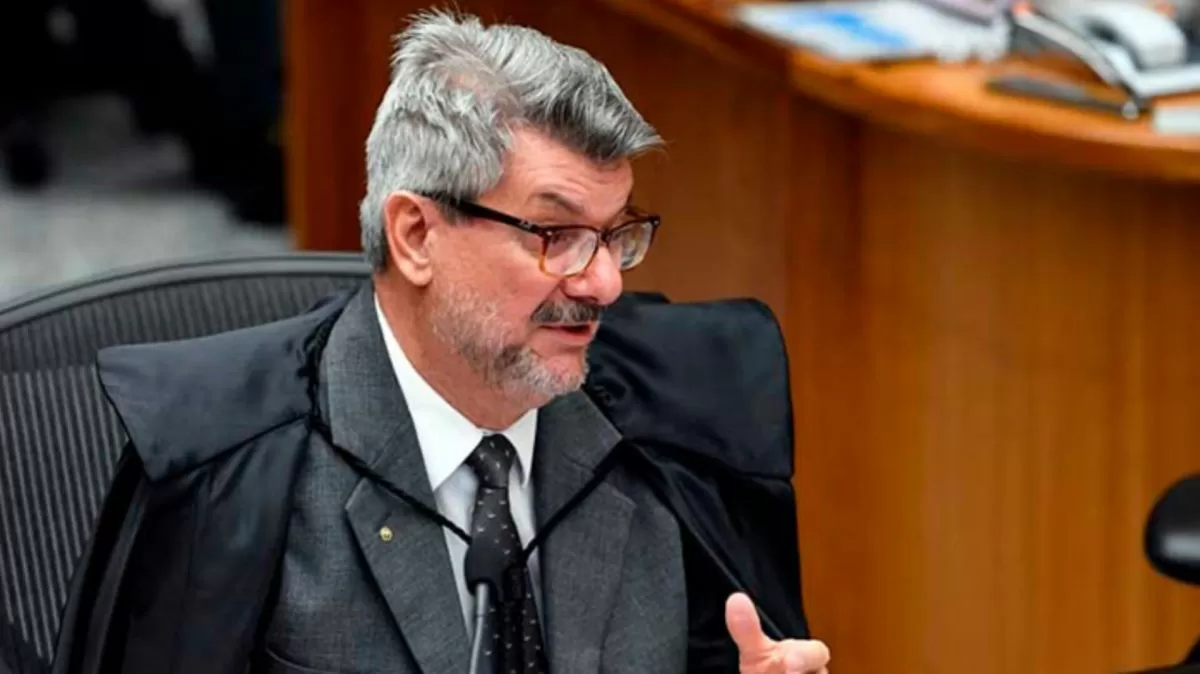 Investigação apura denúncia de importunação sexual contra ministro do STJ após episódio em praia de SC
