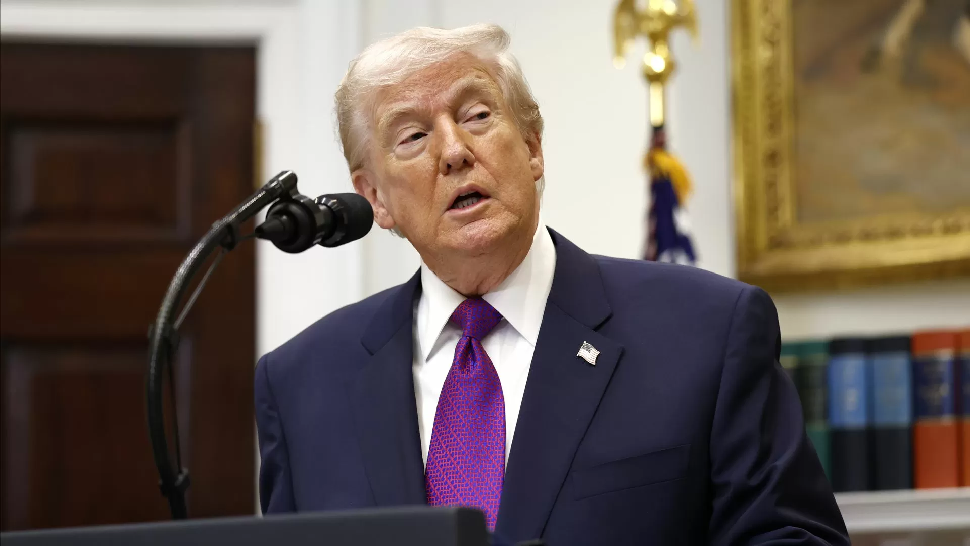 Trump dá um mês para Irão aceitar acordo ou sofrer consequências traumáticas