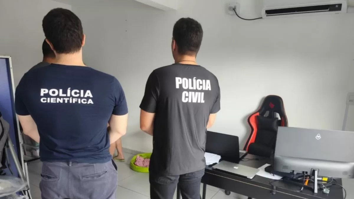 Homem é preso em SC por usar sistema da empresa para guardar conteúdo de abuso infantojuvenil