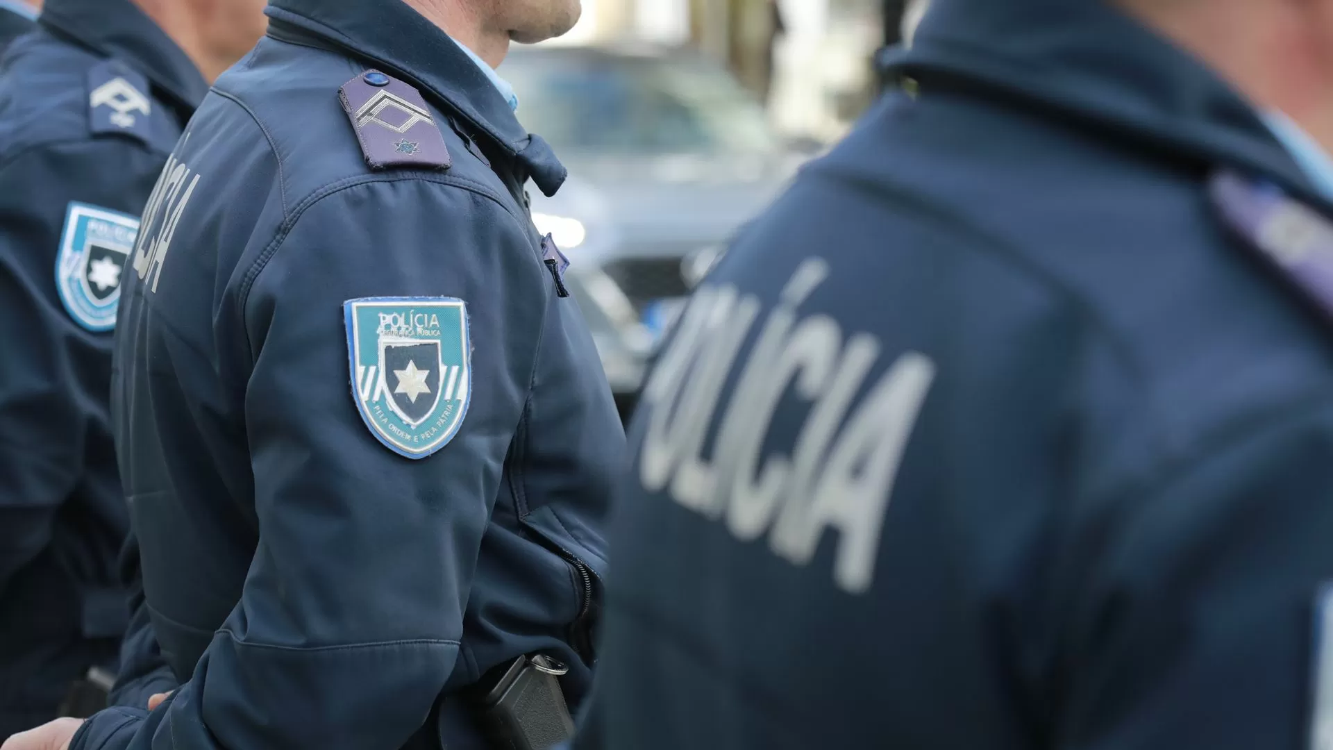 Inspeção-geral investiga quem assistiu a vídeos partilhados de violência policial