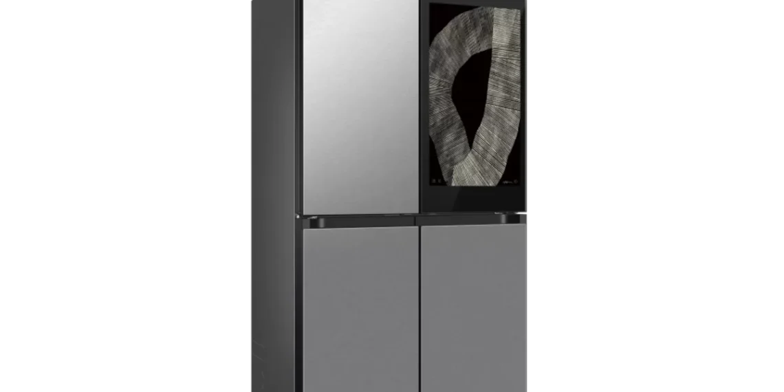 Nova geladeira da Samsung tem tela que parece uma TV; conheça