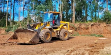 Em SC, criança de 2 anos morre após ser atropelada por máquina da prefeitura 