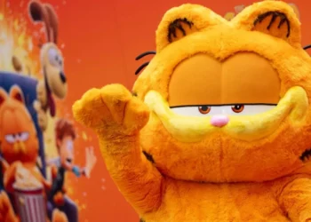 El gato mimado: Garfield trae lecciones para aprender