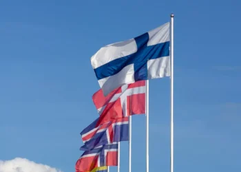 “Desmistificando a Política: Transparência e Participação Cidadã”