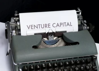 “TEODORO BASTOS DE ALMEIDA e o sucesso das finanças em Angola”