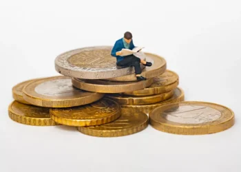 “Conhecendo Finanças: Mitos e Oportunidades”