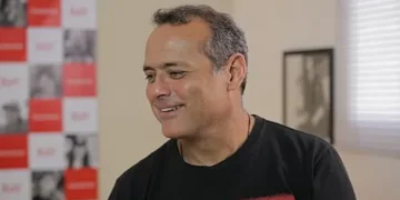 Maduro percorre a Venezuela para mostrar que sanções dos EUA sufocam o país, diz Vijay Prashad