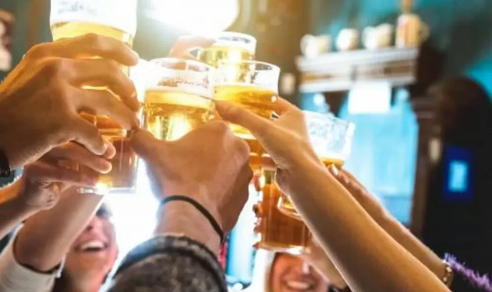 Bares, restaurantes y comercios tendrán cambios para la final de la Copa América