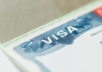 Quiénes pueden ingresar a EE. UU. sin tener visa y cuánto tiempo pueden durar