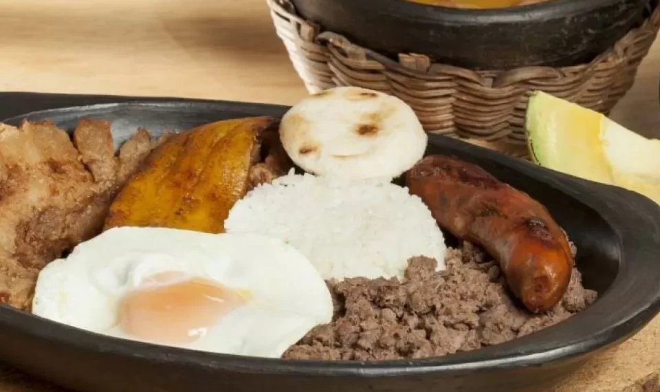 Las 15 mejores ciudades del mundo para comer en 2024, según ránking: una es colombiana