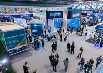 Rotas de comunicação e conflitos mundiais afetam as negociações e cadeia de suprimentos