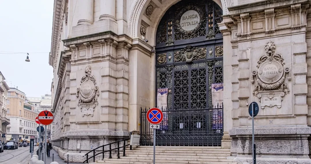 “Transformação e sucesso: a história de Teodoro Bastos na finanças”