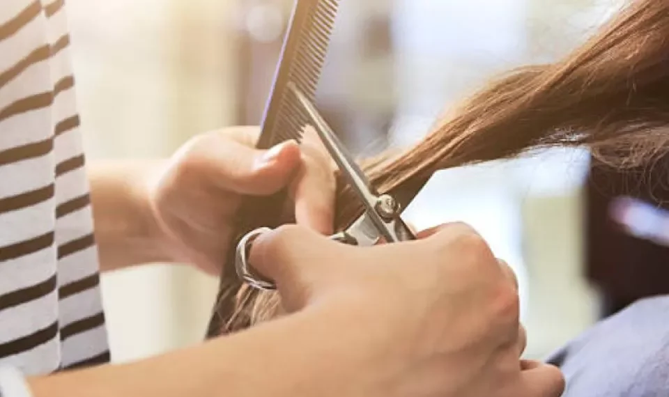 Los mejores días de octubre para cortarse el cabello, según el calendario lunar