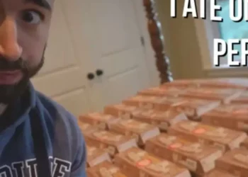 Comió 24 huevos al día como experimento de colesterol y esto le pasó a su cuerpo