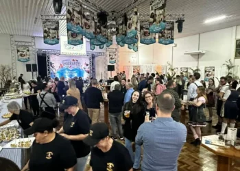 32ª Festa do Imigrante de Timbó: 11 dias, 67 apresentações, mais de 80 tipos de comida e 30 de cerveja