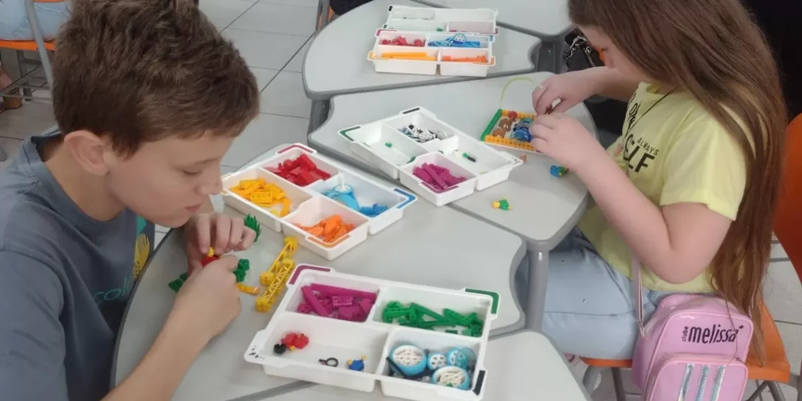 Escola SESI de Brusque exibe criatividade e inovação durante Mostra STEAM