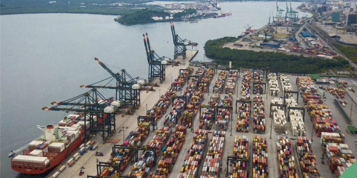 Balança comercial tem superávit de US$ 688,5 milhões na 4ª semana de outubro