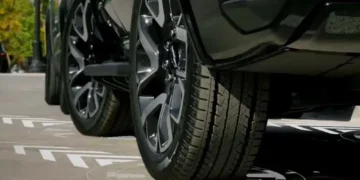 Fim da baliza? Picape elétrica Silverado ganha direção ‘caranguejo’; veja
