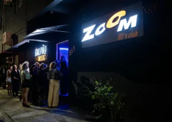 Semana com flashback, festa à fantasia e pagode na Zoom