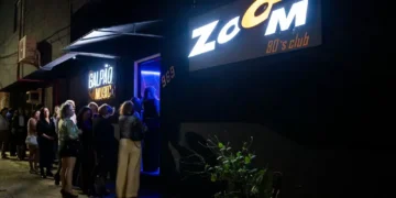 Semana com flashback, festa à fantasia e pagode na Zoom