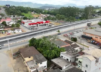 Em Indaial e Gaspar, DNIT entrega novo viaduto e mais 1 km de duplicação na BR-470