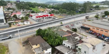 Em Indaial e Gaspar, DNIT entrega novo viaduto e mais 1 km de duplicação na BR-470