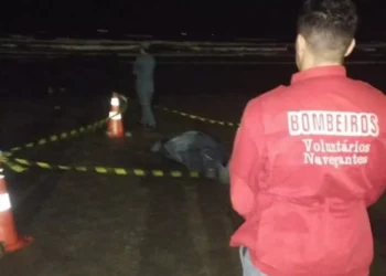 Homem desaparece em afogamento em Navegantes e corpo é encontrado horas depois por popular