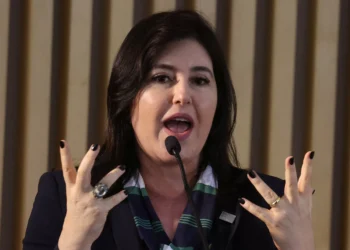 Governo espera arrecadar R$ 17 bilhões até o fim do ano com pacote de receita