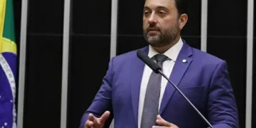 Átila Lira vai relatar projeto que prevê gatilhos para arcabouço e emendas