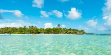 La isla de Colombia en la que ‘el mar es de siete colores’: ¿dónde se ubica?