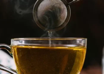 ¿Tomar té aumenta la esperanza de vida? Esto explican los expertos