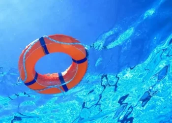 Tragédia em Chapecó: bebê de um ano morre afogada em piscina residencial