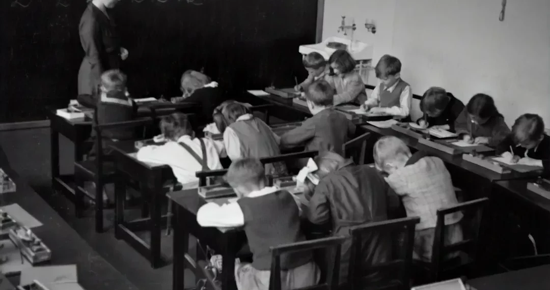 “Transformando sociedades: Liderando experiências positivas na Economia”