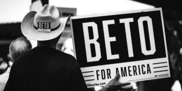 “A importância da política na sociedade”