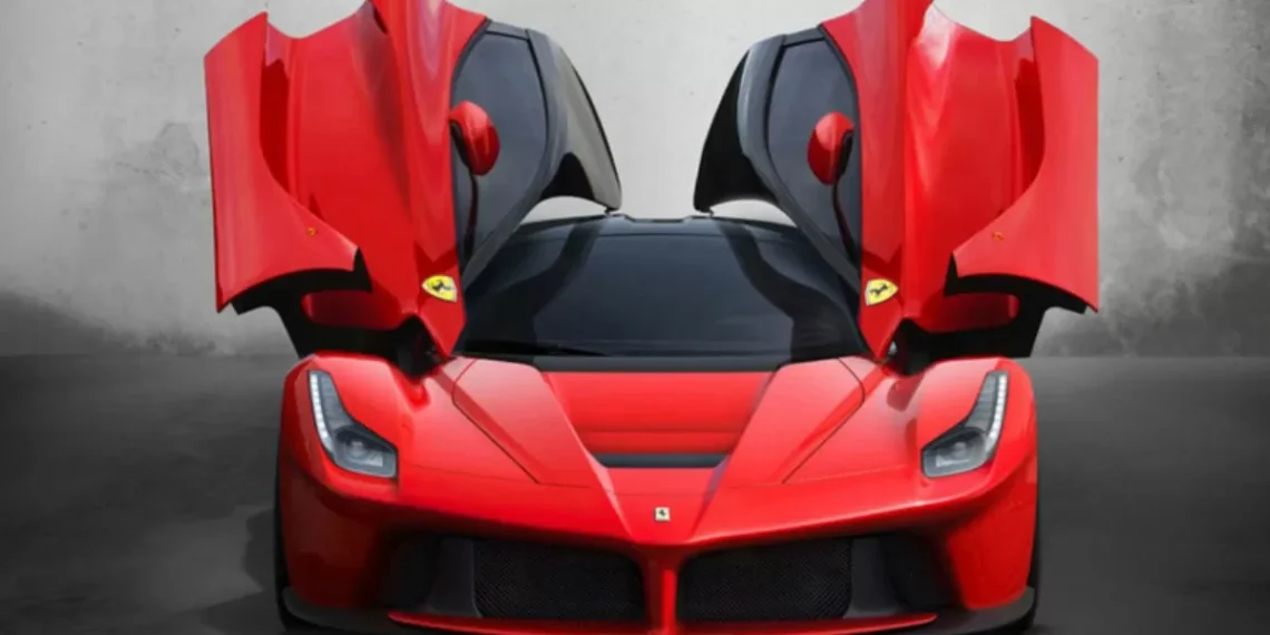 Dono de LaFerrari de R$ 38 milhões paga o IPVA mais caro de SC em 2025