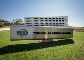 TCU reverte decisão sobre abono salarial e evita pressão de R$ 30 bi no Orçamento