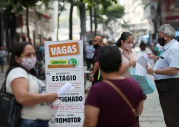 PNAD reforça sinais de desaceleração gradual da economia, dizem economistas