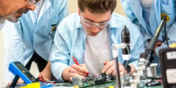 Científicos descubren cómo crear una verdadera capa de invisibilidad