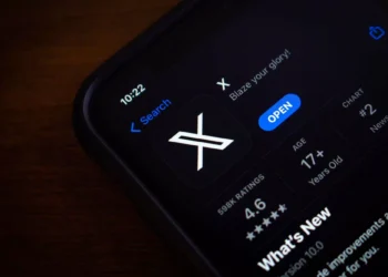 X negocia para levantar US$ 44 bilhões com investidores