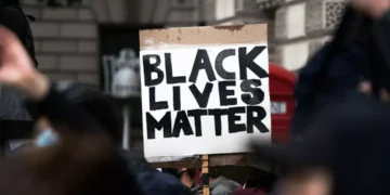 “A importância da Política para a sociedade atual”